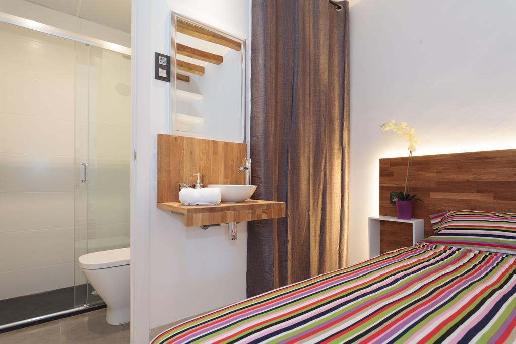 Radas Barcelona Kamer foto