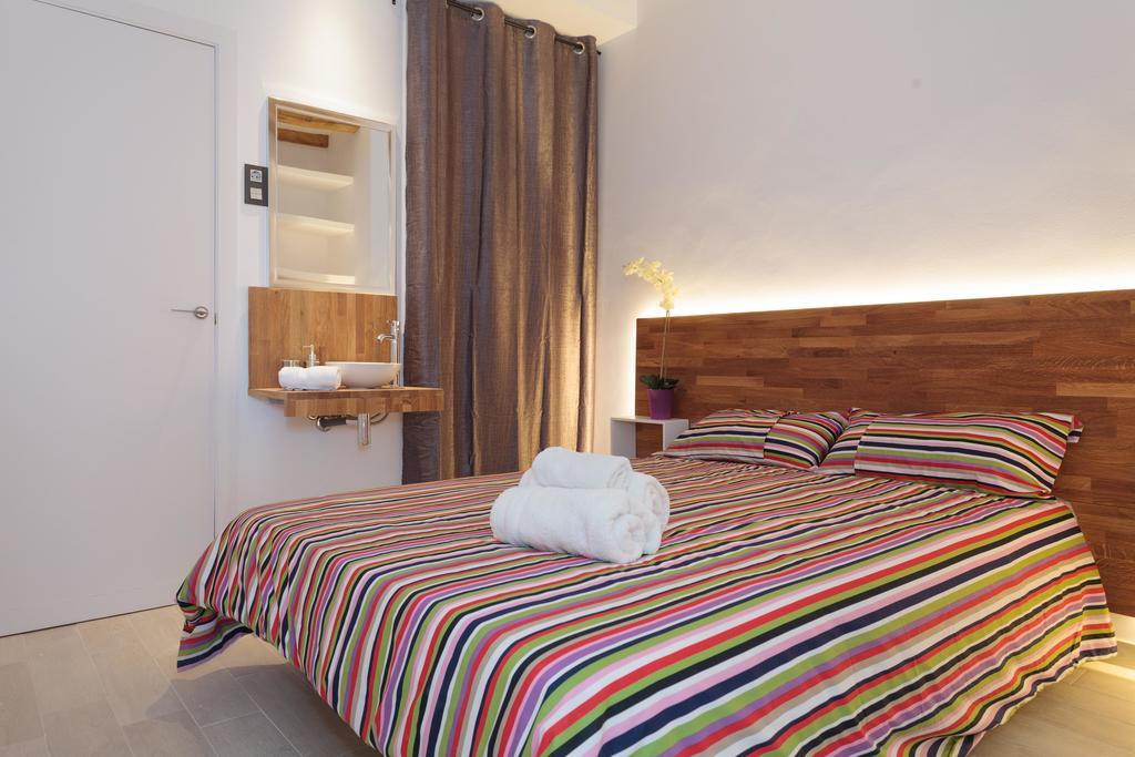 Radas Barcelona Kamer foto