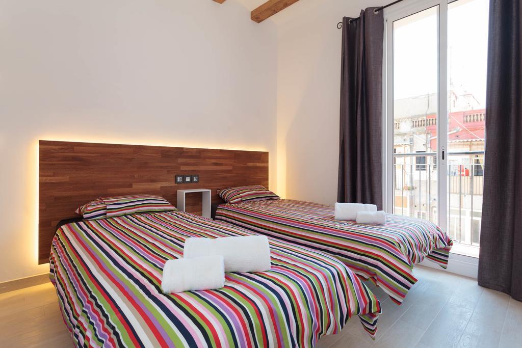 Radas Barcelona Kamer foto