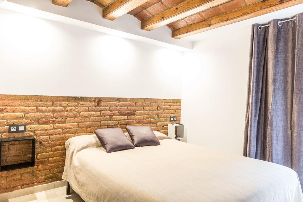 Radas Barcelona Buitenkant foto
